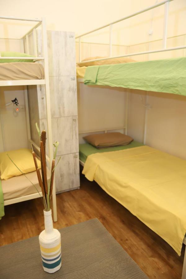 יירבאן Katun Hostel מראה חיצוני תמונה