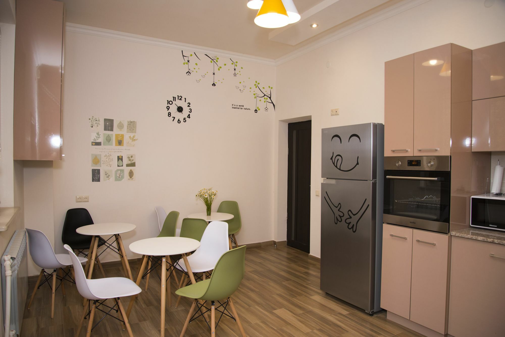 יירבאן Katun Hostel מראה חיצוני תמונה