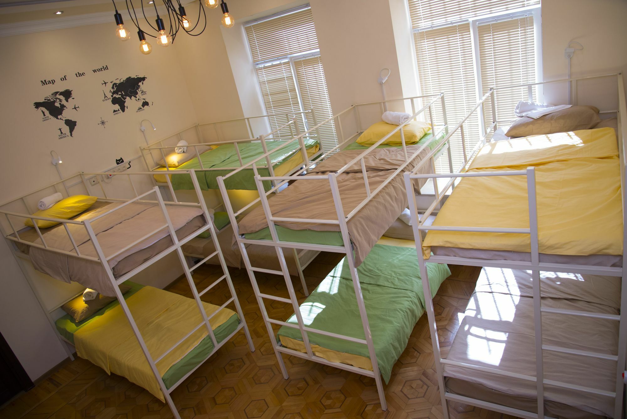 יירבאן Katun Hostel מראה חיצוני תמונה