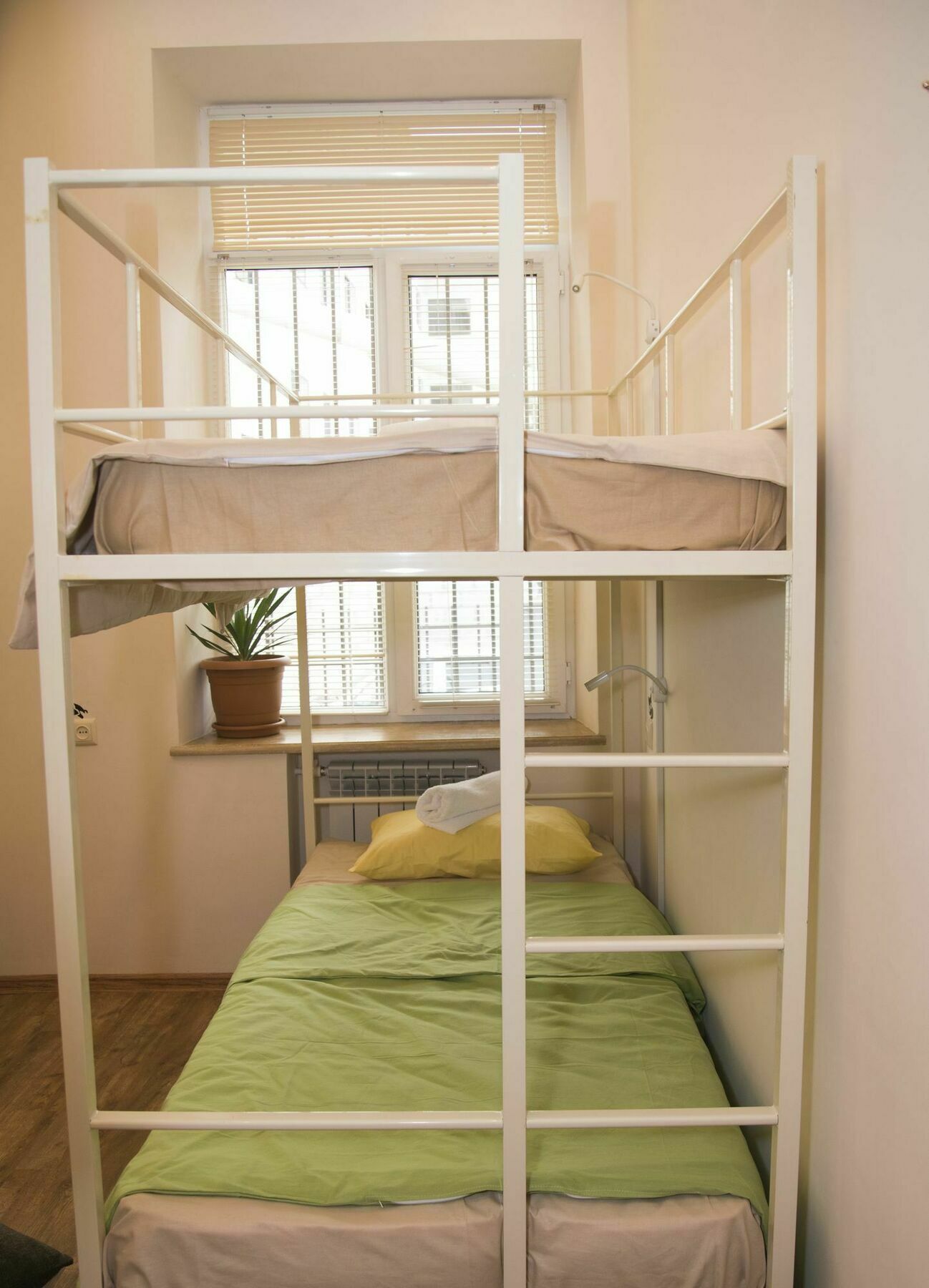 יירבאן Katun Hostel מראה חיצוני תמונה