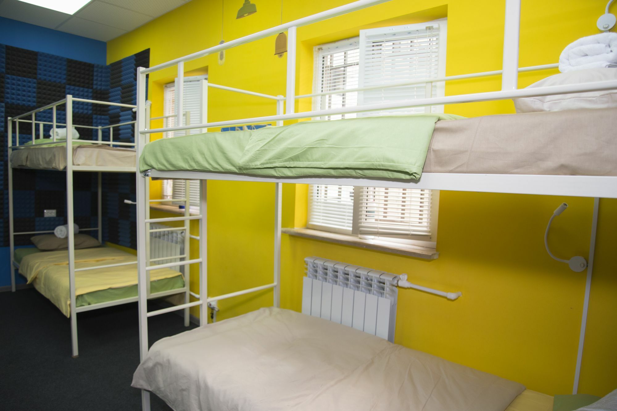 יירבאן Katun Hostel מראה חיצוני תמונה